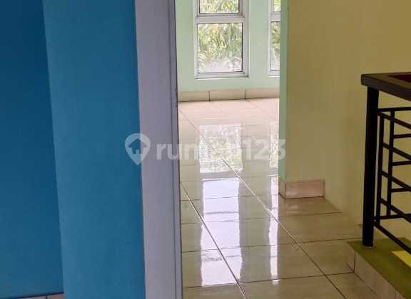 Rumah 2 Lantai Siap Huni Dan Rapi Di Cluster Tengah Kota Wisata 2