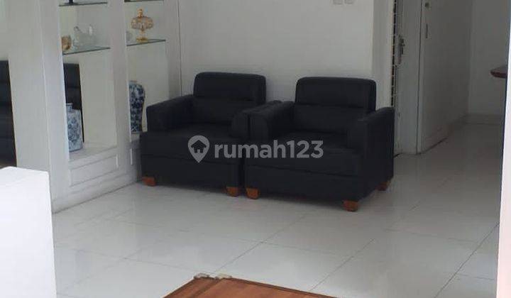 Sewa Rumah 2 Lantai Cantik Rapi Full Furnished Dan Siap Huni 2