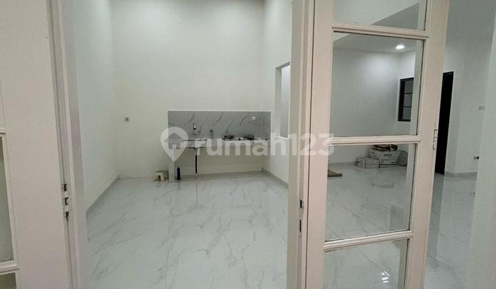 Rumah Full Renovasi Bagus Dan Siap Huni Di Dalam Cluster Kota Wisata 2