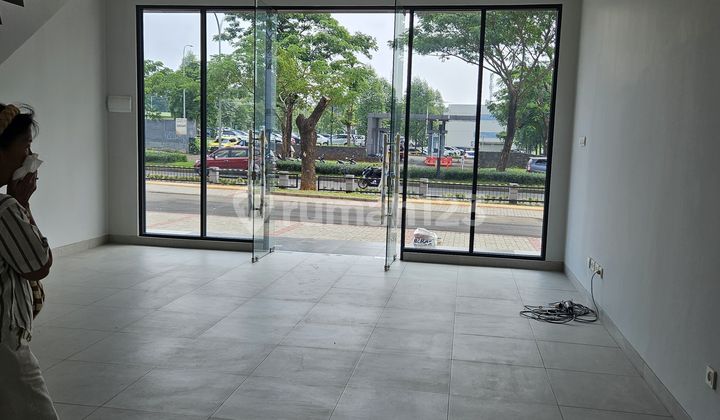 Good Shop House, Very Strategic in the Cibubur Tourist City. 2