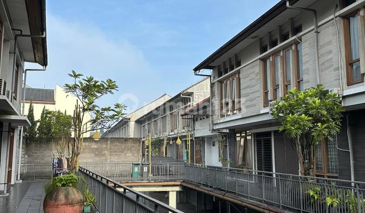 Rumah 3 Lantai Siap Huni di Komplek Istana Pasteur Regency Rumah 3 Lantai Siap Huni di Komplek Istana Pasteur Regency