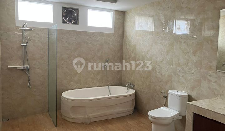 Rumah Cantik Asri Siap Huni di Cipaku Bandung 2