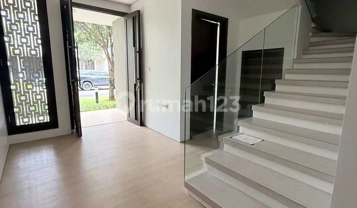 Rumah Modern Minimalis di Summarecon Cluster Btari