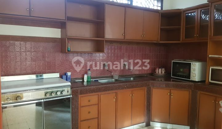 Well-maintained house suitable for business in Sayap Riau Bandung 2