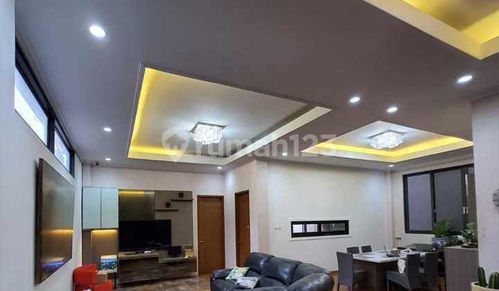 Luxurious 2-Storey Ready-to-Live House in Sayap Setrasari, Bandung 2