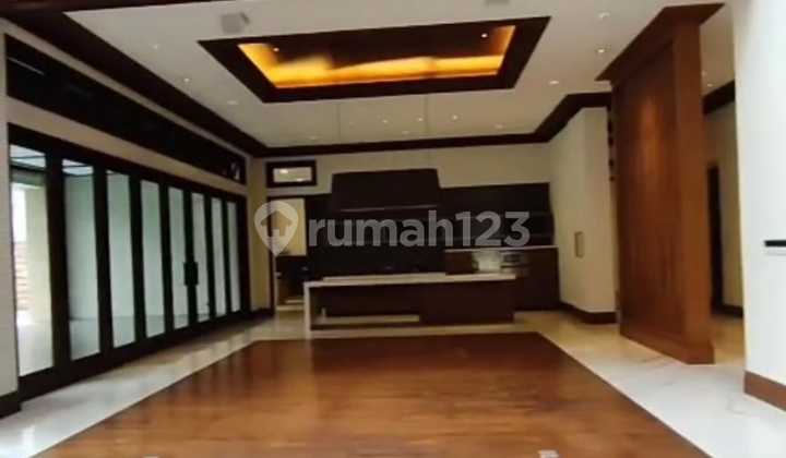 Rumah Mewah Premium Luas di Dago Bandung 2