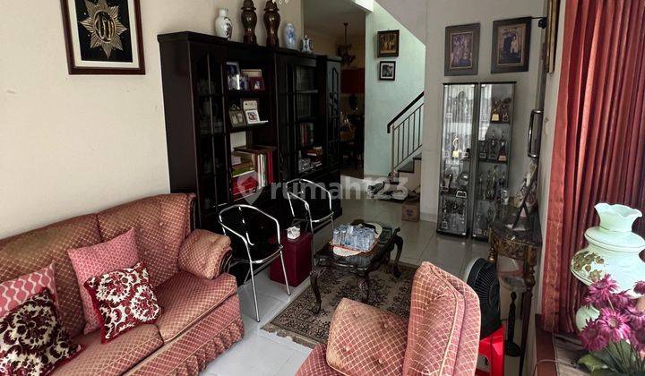 Rumah Siap Huni Hoek Lokasi Bagus Harga Bagus Tinggal Bawa Koper Saja. 2