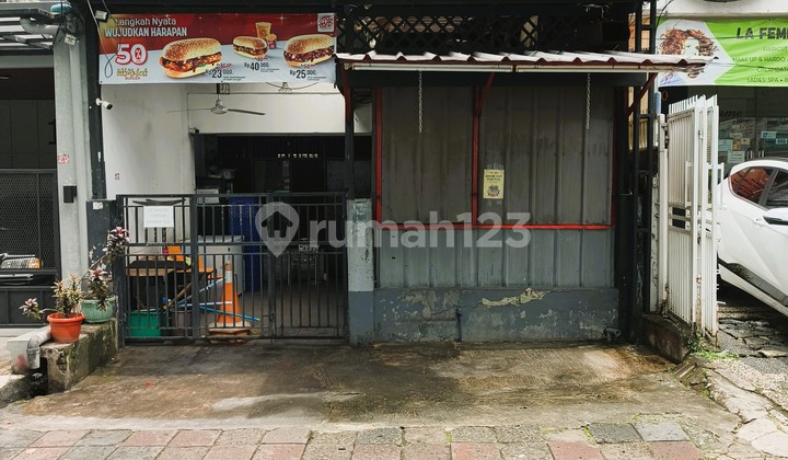 Rumah 2 Lantai Super Strategis Segitiga Emas di Setiabudi Tengah Jakarta