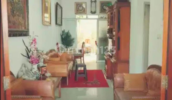 Luxurious Minimalist House in Cisaranten Arcamanik Complex Cheap