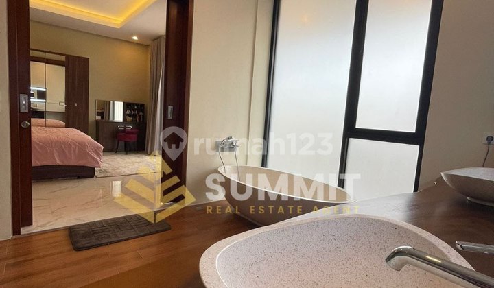 Rumah Luxury di Residence Pulomas Jaya 4 Lantai Murah Jarang Ada 2