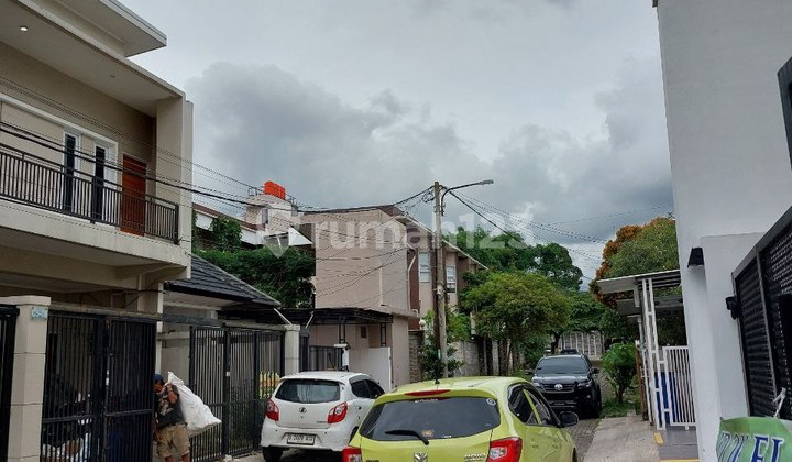 3-Story Boarding House in Puri Jatinangor, Always Well-Maintained and Fully Occupied 2