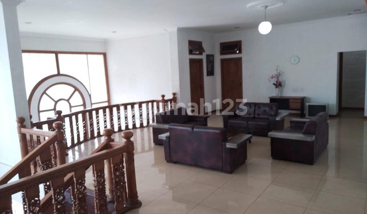 Luxury House in the Dago Asri Complex – Rarely Available, Excellent Condition Luxury House in the Dago Asri Complex – Rarely Available, Excellent Condition
