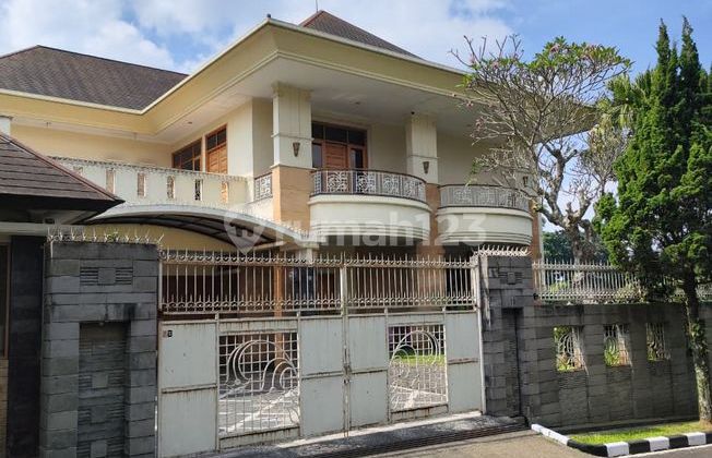 Rumah Mewah Budi Indah Setiabudi Deket Upi Dibawah NJOP Rumah Mewah Budi Indah Setiabudi Deket Upi Dibawah NJOP