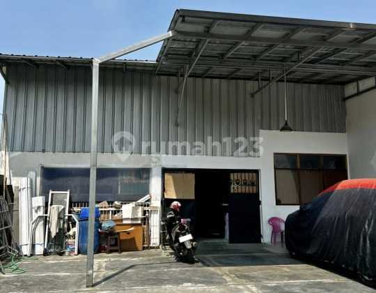 Rumah Hook dan Tempat Kerja Luas di Kopo Permai Bandung 2