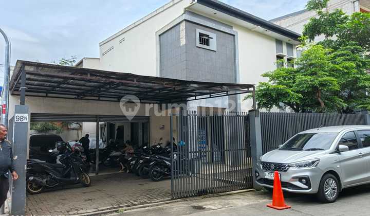 Rumah Ex Kantor Parkir Luas Cipedes Dekat Pasteur dan Sukajadi
