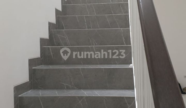 New Minimalist 2-Story House in Gunung Batu Cluster Bandung 2