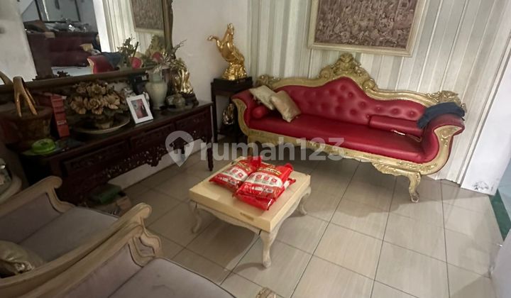 For Rent: Simple 1.5-Story House On Margahayu Raya For Rent: Simple 1.5-Story House On Margahayu Raya