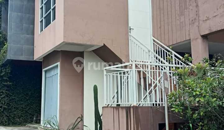 Rumah 1.5Lt Cluster Bumi Sariwangi Dekat Setraduta dan Cimahi Rumah 1.5Lt Cluster Bumi Sariwangi Dekat Setraduta dan Cimahi