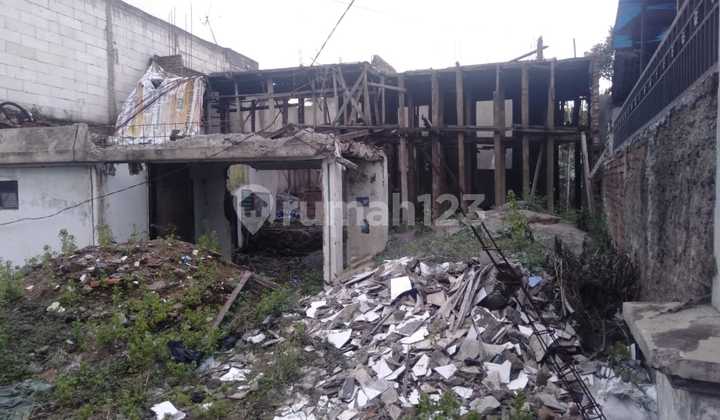 Strategic Land by the Semarang-Garut Main Road.