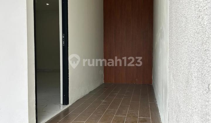 Minimalist New House Ready to Occupy in Turangga Area 2