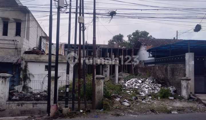Strategic Land by the Semarang-Garut Main Road.