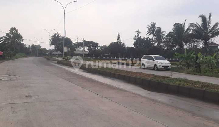 Villa Asri is suitable for investment in Ibrahim Adjie, Tarogong, Garut. Villa Asri is suitable for investment in Ibrahim Adjie, Tarogong, Garut.