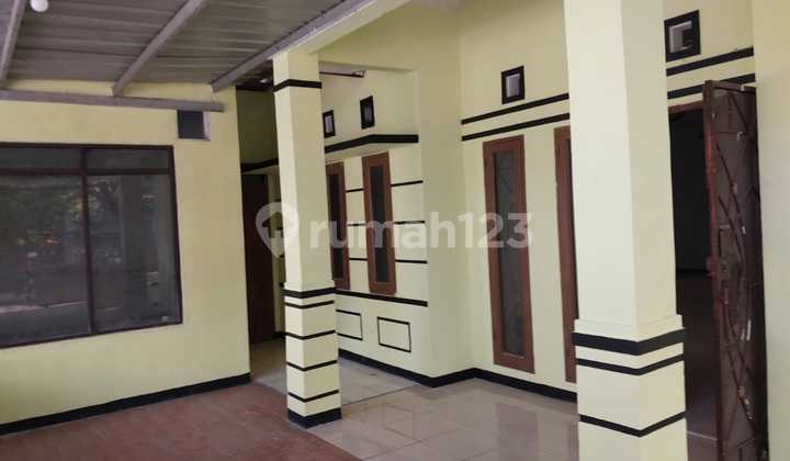 Dijual Rumah Hook di Taman Kopo Indah 2