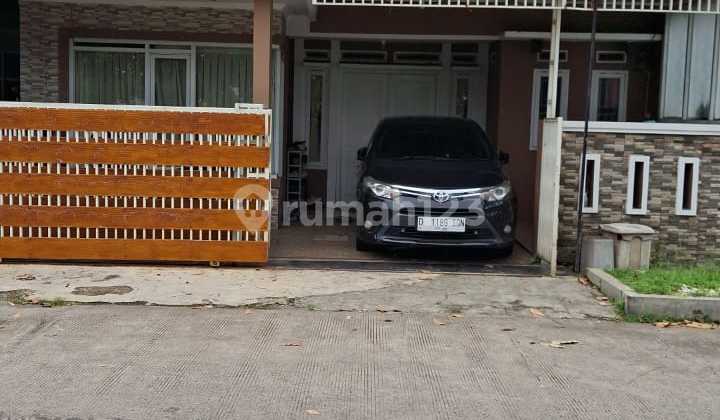 Rumah Kokoh 2 Lantai Dalam Cluster di Ciganitri Bojongsoang Rumah Kokoh 2 Lantai Dalam Cluster di Ciganitri Bojongsoang