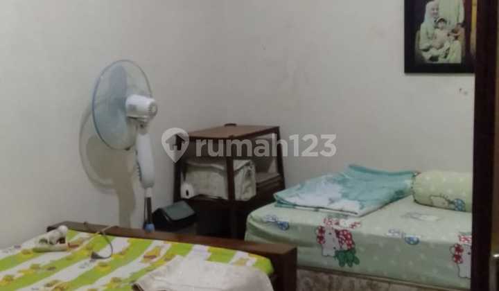 Rumah Luas Hook Terawat di Sayap Lengkong Bandung 2