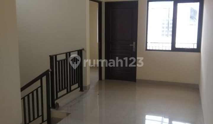 New Minimalist House 2 Floors Wing Pasirluyu Bkr Twin 2