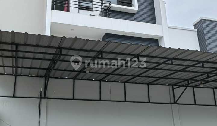 Ruko 3 Lantai Dekat Transmart dan Tol Buahbatu Ruko 3 Lantai Dekat Transmart dan Tol Buahbatu