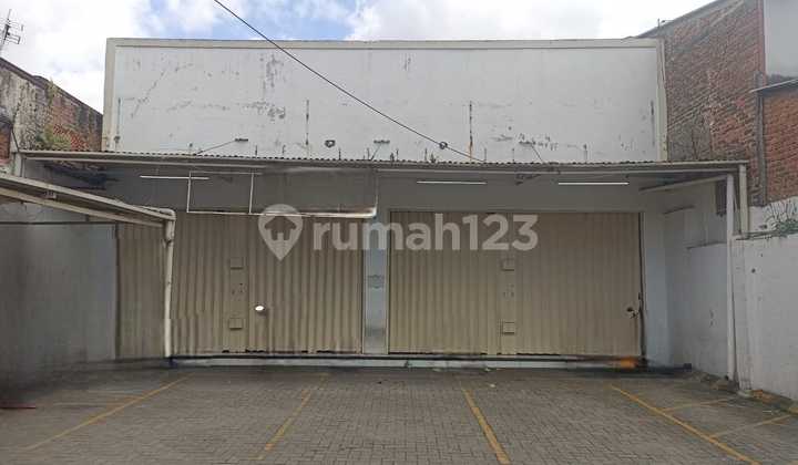 Ruang Usaha Strategis Ramai Sayap Kiaracondong