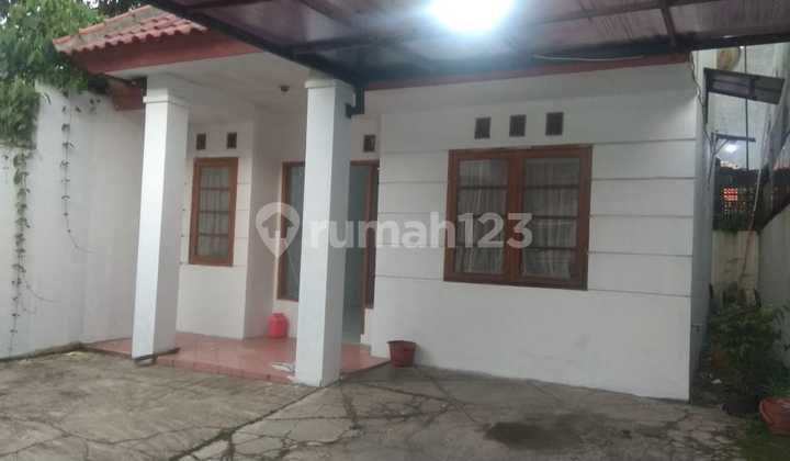 Rumah Renovasi Untuk Kost2an di Batu Indah Dekat Batununggal