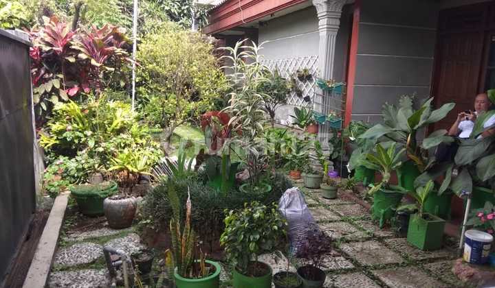 Well-Maintained Asri House, Strategically Located in Sayap Reog, Turangga, Bandung 2