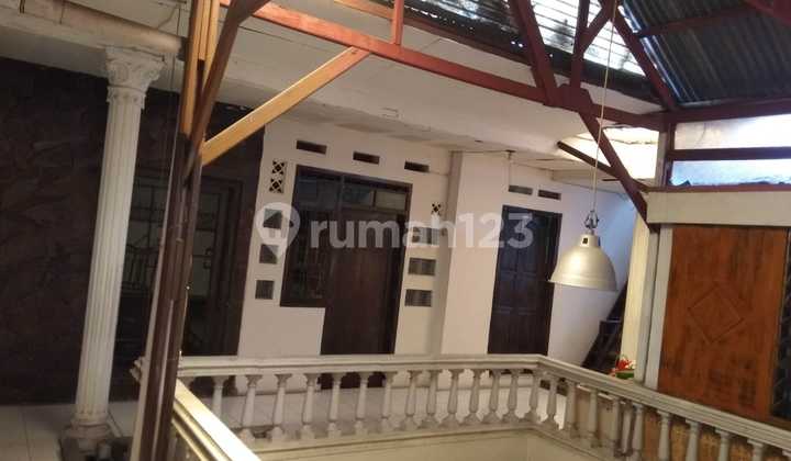 Rumah Besar Murah Strategis di Area Buah Batu Turangga Bandung 2