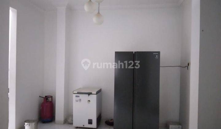 Rumah 2 Lantai Daerah Perbatasan Tangsel Dan Jaksel Cirendeu 2