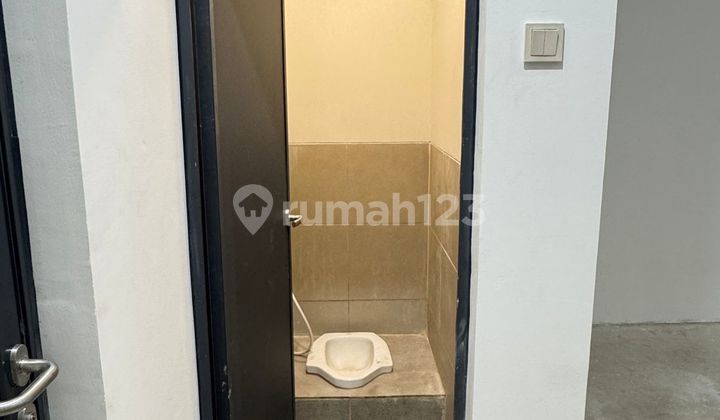 Warehouse in Duta Indah Starhub, Benda, Tangerang. Size 9x31.5 Warehouse in Duta Indah Starhub, Benda, Tangerang. Size 9x31.5