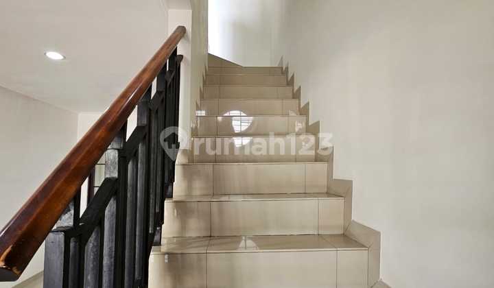 Rumah Di Green Lake City, Jakarta Barat. Uk 4x12 m 2