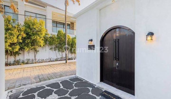 Pretty Villa 2 Bedroom Long Lease 10yr