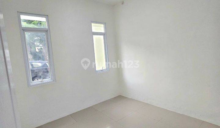 Rumah 2 Lantai Siap Huni SHM Di Depok Dkt The Park Sawangan Terjangkau  2