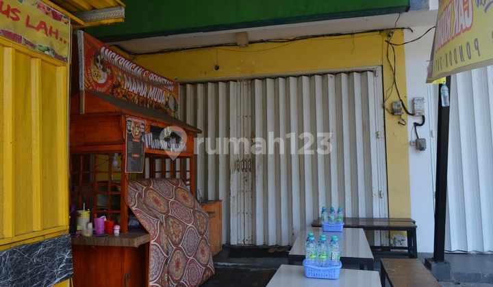 Di Jual Ruko 2 Lantai Hub : 081336896643. Perum pondok jati Blok AL - 01 Desa Pagerwojo. Kec Buduran Kab.Sidoarjo Prop.Jawa Timur  2