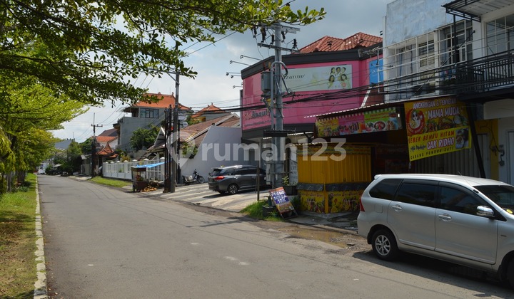 Di Jual Ruko 2 Lantai Hub : 081336896643. Perum pondok jati Blok AL - 01 Desa Pagerwojo. Kec Buduran Kab.Sidoarjo Prop.Jawa Timur  1