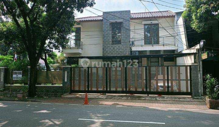 Dijual Rumah Mewah 2 Lantai Hub. 081314870333, Di Jl. Panglima Polim V No.25 Kelurahan Melawai, Kecamatan. Kebayoran Baru, Kotamadya Jakarta Selatan, Provinsi. Dki Jakarta  1