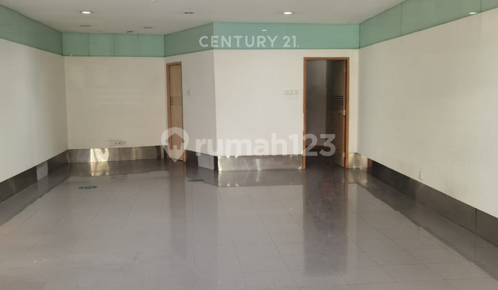 Ruko Strategis 3 Lantai Harga Dibawah NJOP Di Gambir NS0219