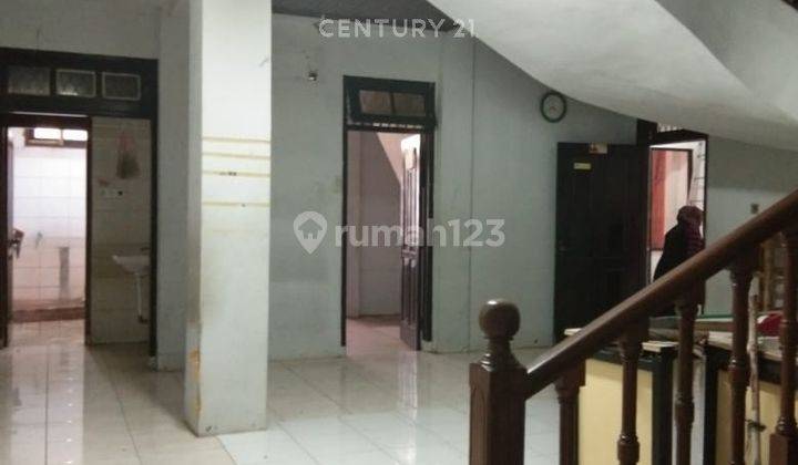 Rumah Hoek 2 Lantai Dalam Komplek Di Pondok Kelapa NS0119 1