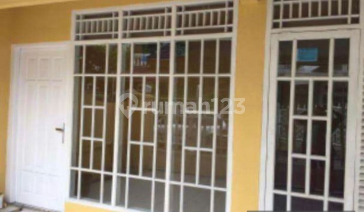 Di Jual Rumah Lama Akses 2 Mobil di Tebet Timur