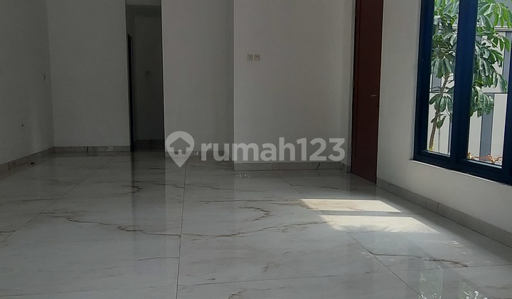 New House in Kebon Jeruk Complex 2