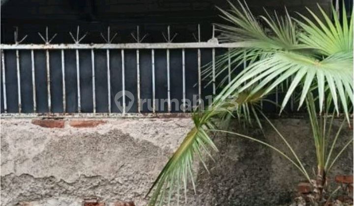 Di Rumah Lama di Hoek Gelong Baru Tomang Di Rumah Lama di Hoek Gelong Baru Tomang
