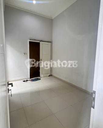 Rumah Kontrakan Bagus Semi Furnished Dekat UB Soekarno Hatta, Malang 2