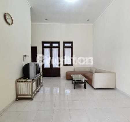 Rumah Kontrakan Bagus Semi Furnished Soekarno Hatta, Malang